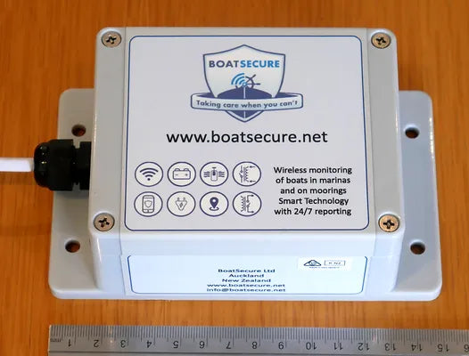 BoatSecure device and size measurement